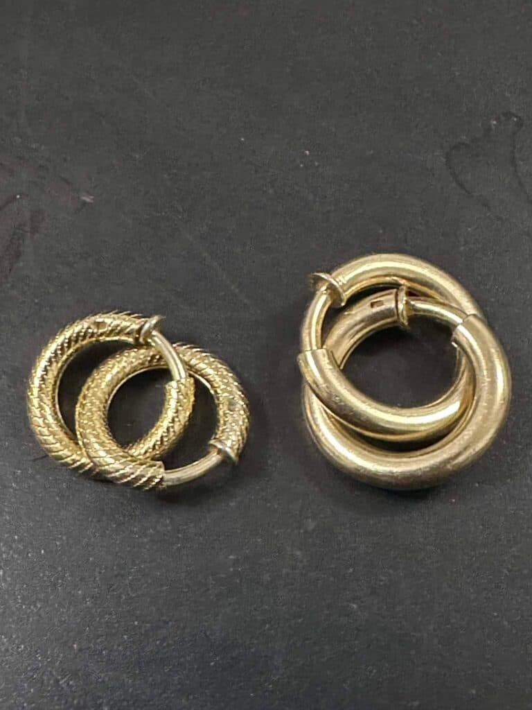 Estimation Bijoux: 2 Paires de Boucles d’Oreille avec des Poinçons Pu Toc – Voir Photos