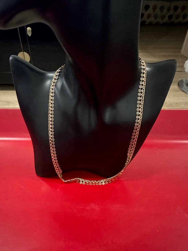 Estimation de prix pour une bague en bijoux avec poincons – Poids inférieur à 20 g