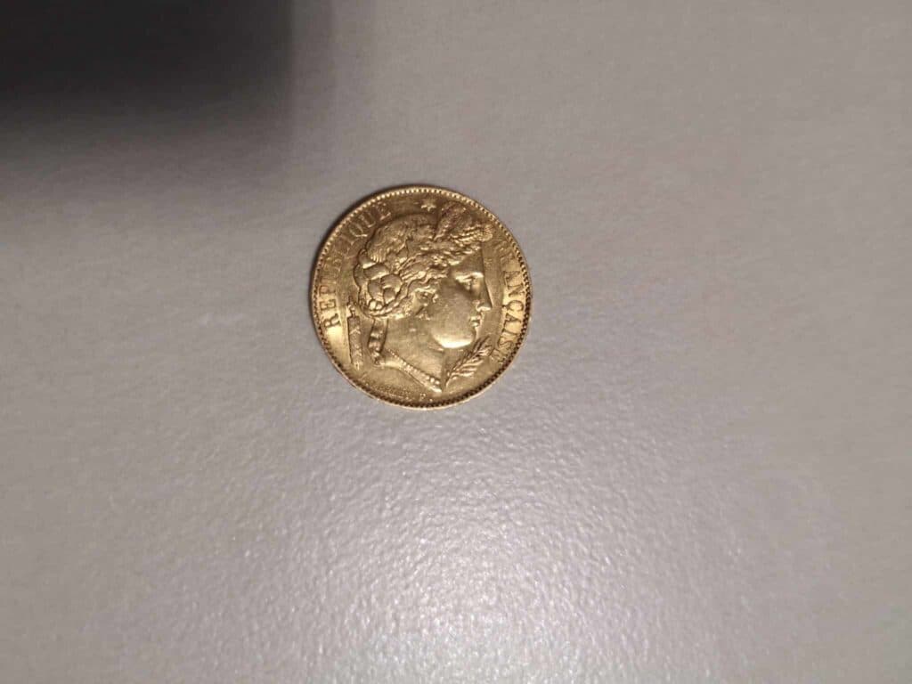 Estimation: Médaille en or, Louis d’or 20 francs (1851)