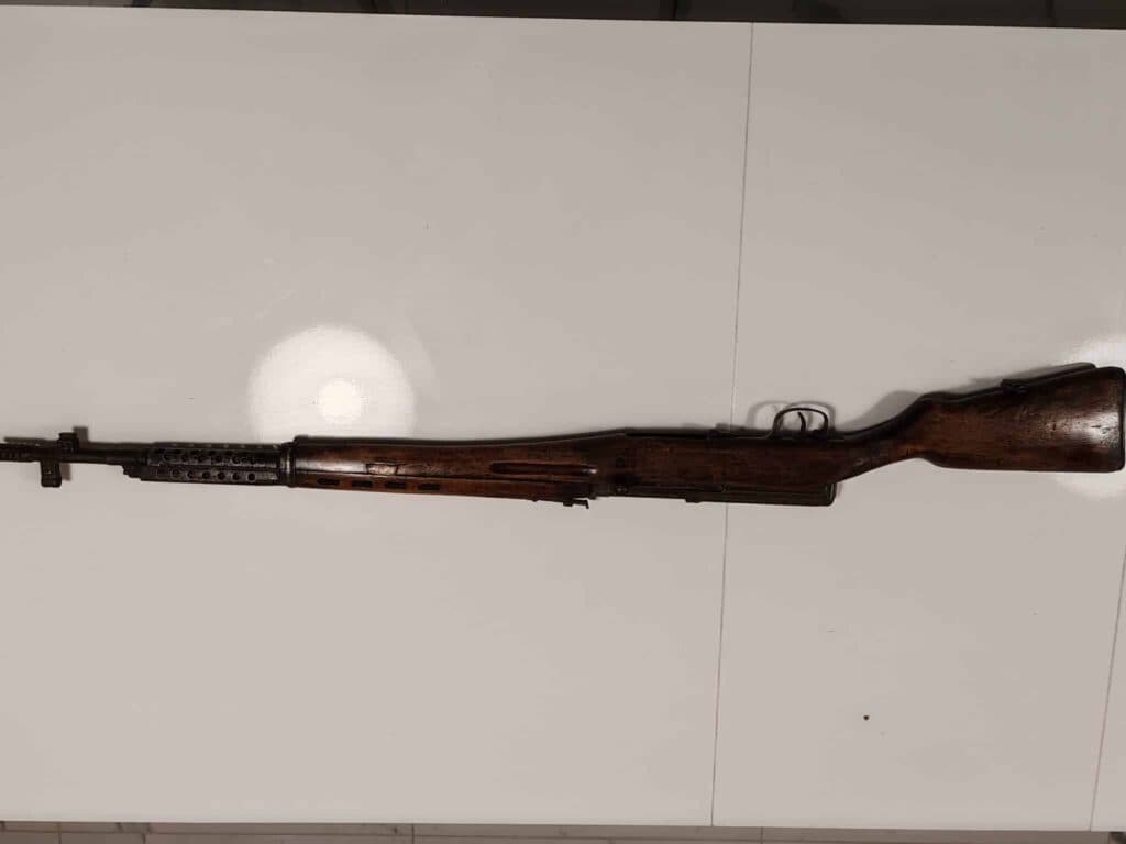 Estimation de valeur pour un fusil russe historique Tokarev SVT 40 datant de 1941