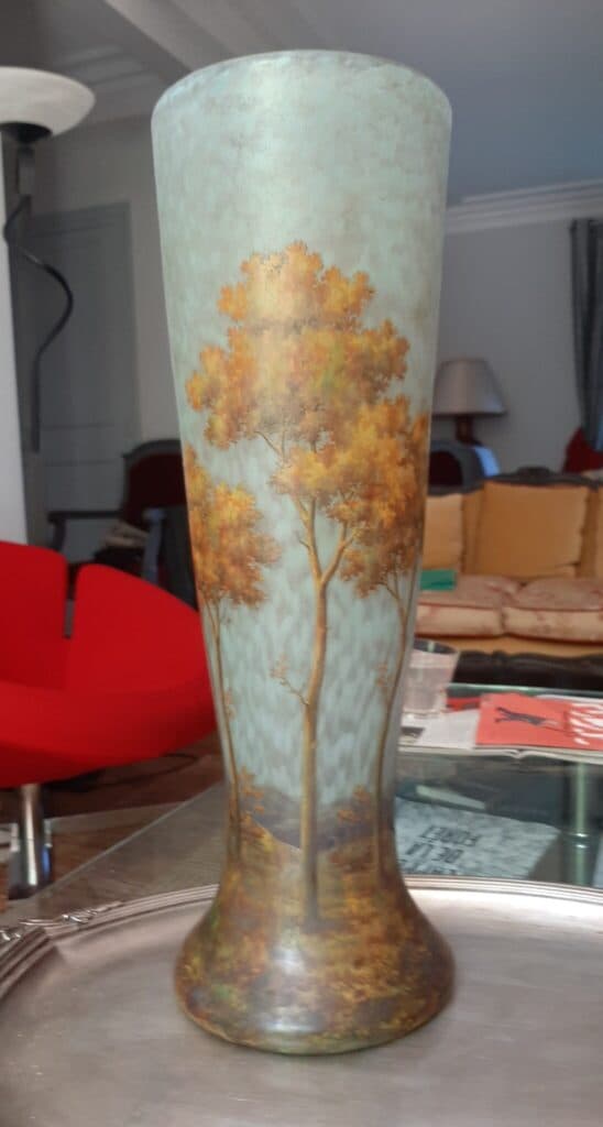 Estimation d’un Vase DAUM de 50 cm en Très Bon État pour Collectionneur Averti
